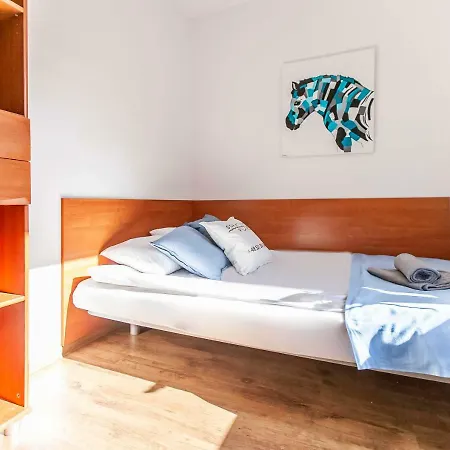 Apartament 23 Marca 8c